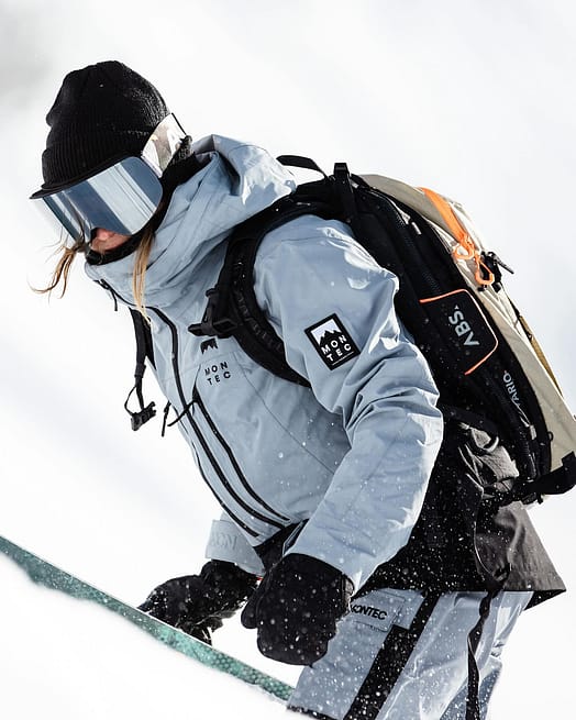 Klant @sarah_bacher_ in Montec Moss W Snowboard jas Dames Soft Blue/Black
