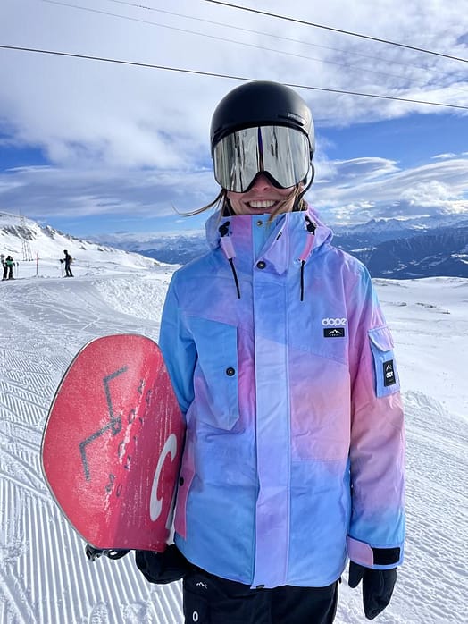 Klant @irinaruegg in Dope Adept W Snowboard jas Dames Dawn
