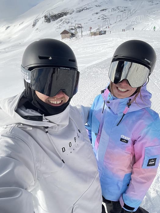 Klant @irinaruegg in Dope Adept W Snowboard jas Dames Dawn