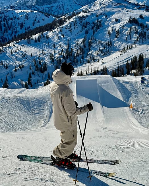 Klant @baumgartner_sam in Dope Acme Snowboard jas Heren Sand