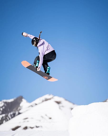 Klant @izzyywallace in Dope Blizzard W Snowboard jas Dames Faded Violet Renewed