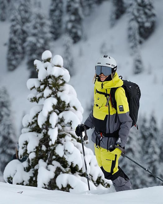Klant @vickanwahlen in Montec Scope Skibril Black W/Black Black Mirror