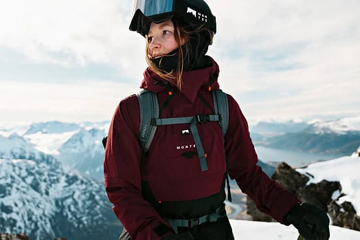 Klant @louisealbinsson in Montec Scope Skibril Black W/Black Black Mirror