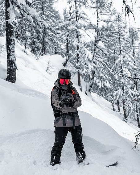 Klant @skvikskvik in Dope Akin W Snowboard jas Dames Walnut