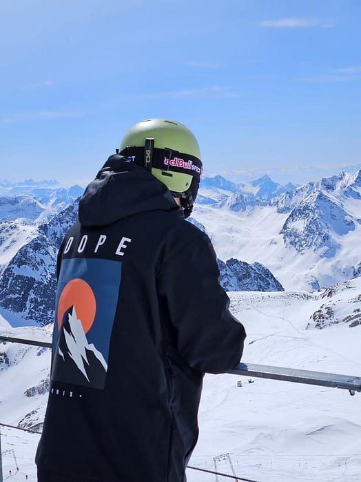 Customer @undefined in Dope Yeti Ski Jacket Men Aphex Black