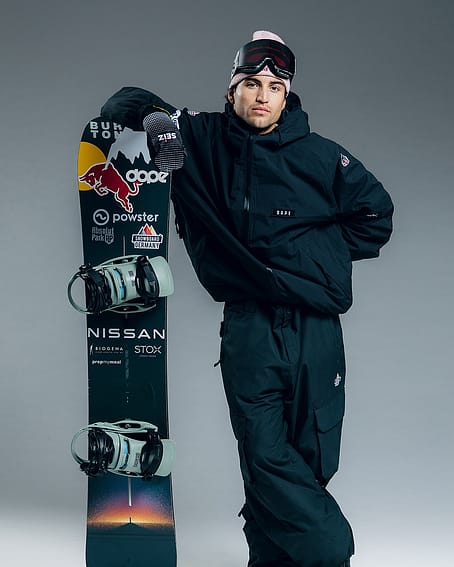 Customer @leonvockensperger in Dope Spartan Snowboard Jacket Men Black Renewed