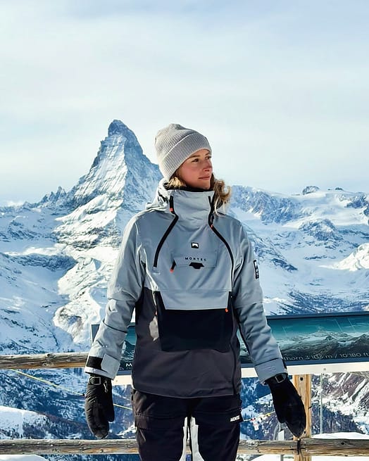 Cliente @ila_hinri in Montec Doom W Giacca Snowboard Donna Soft Blue/Black/Phantom