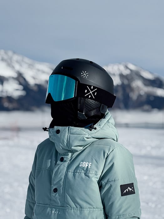 Klant @bettina.pdr in Dope Macon 2.0 MIPS Skihelm X-Up Matte Black w/ Black