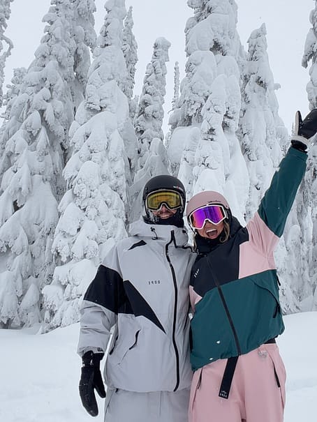 Customer @nicos_pow in Dope Spartan Snowboard Jacket Men Spike Light Grey/Black Renewed