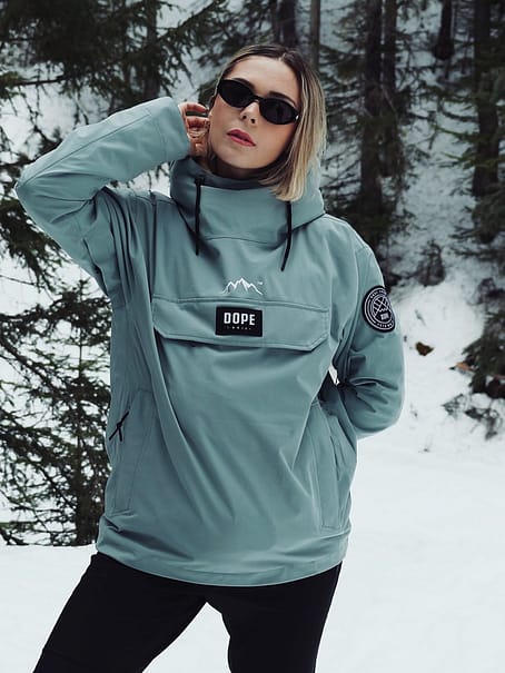Customer @jade_gainaja.ifbbpro in Dope Blizzard W Ski Jacket Women Faded Green