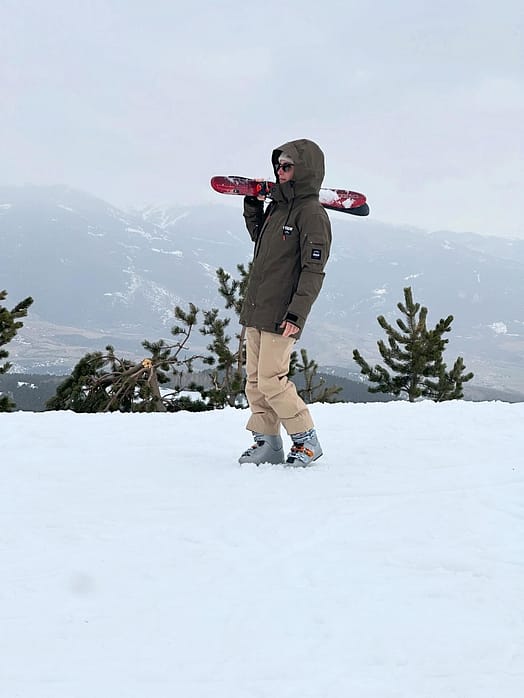 Client @cha.rlottemalet dans Dope Adept W Veste Snowboard Femme Olive Green Renewed