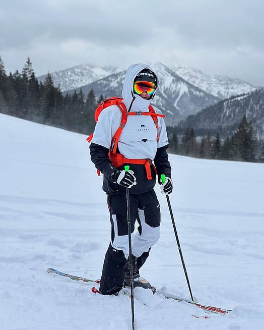 Klant @severin_fallecker in Montec Dune Snowboard jas Heren Light Grey/Black