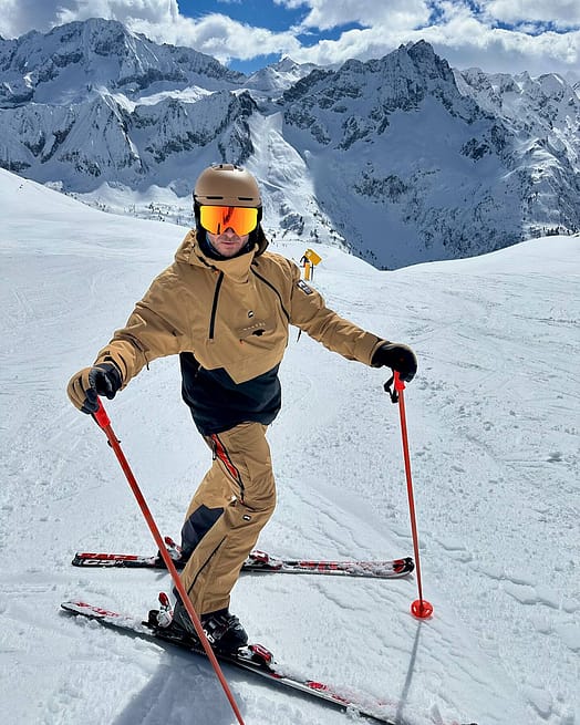 Klant @danieffe_13 in Montec Doom Snowboard jas Heren Gold/Black