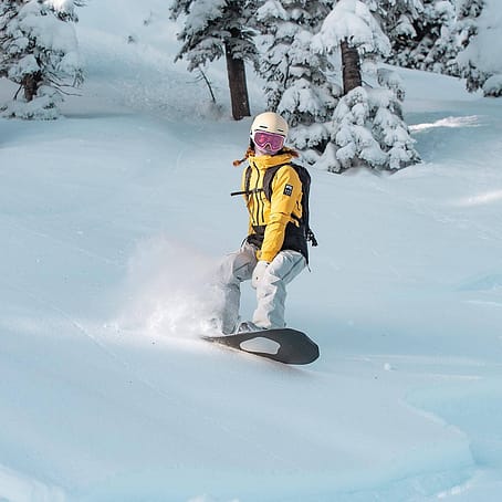 Klant @_mandyzhu in Montec Moss W 2020 Ski jas Dames Yellow/Black