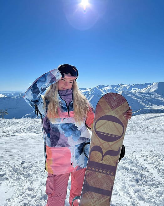 Klient @vkursisha w Dope Annok W 21 Kurtka Snowboardowa Kobiety Ink