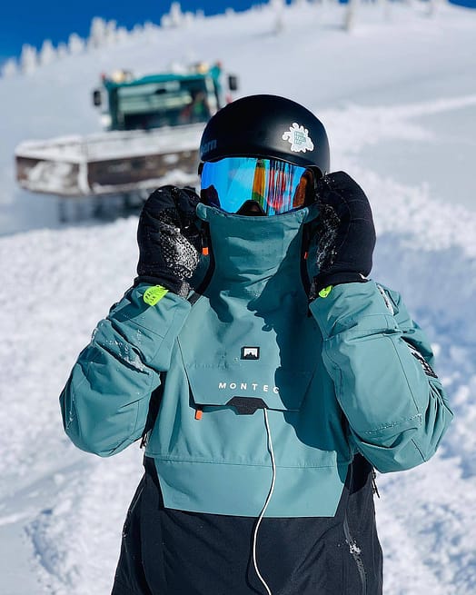 Client @victor_tarnavskyi dans Montec Doom 2020 Veste de Ski Homme Atlantic/Black