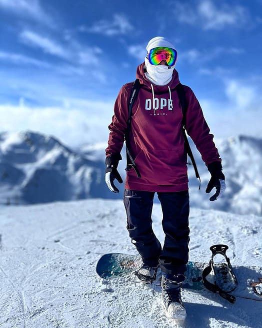 Zákazník @leon_mdl v Dope Yeti 21 Bunda na Snowboard Pánské Capital Burgundy Renewed