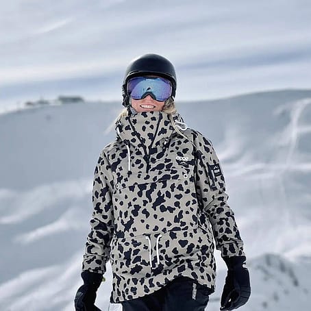 Cliente @vanlife_brumy in Dope Annok W Giacca Snowboard Donna Limited Edition Dots