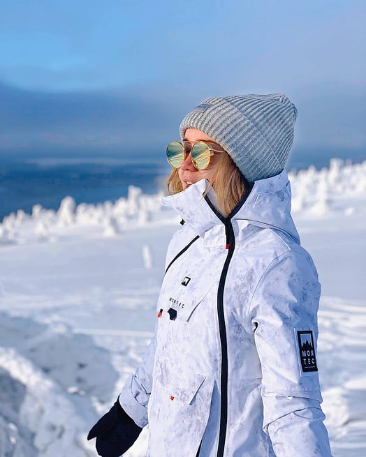 Zákazník @amndariini v Montec Doom W 21 Bunda na Snowboard Dámské White Tiedye