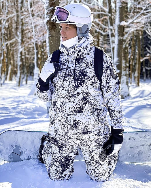 Zákazník @lenasoophiie v Dope Wylie W Bunda na Snowboard Dámské Capital Rock Renewed