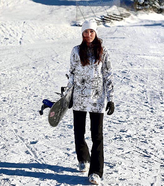 Zákazník @asiafaccenda v Dope Wylie W Bunda na Snowboard Dámské Capital Rock Renewed