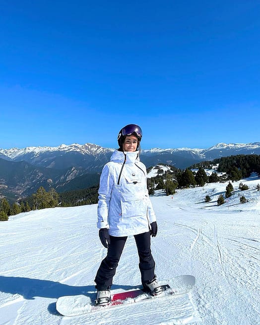 Zákazník @rocio__rosa v Montec Doom W 21 Bunda na Snowboard Dámské White Tiedye