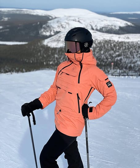 Zákazník @johanna.tahtinen v Dope Akin W 21 Bunda na Snowboard Dámské Peach Renewed