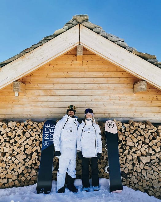 Zákazník @mcgosza v Montec Doom W 21 Bunda na Snowboard Dámské White Tiedye