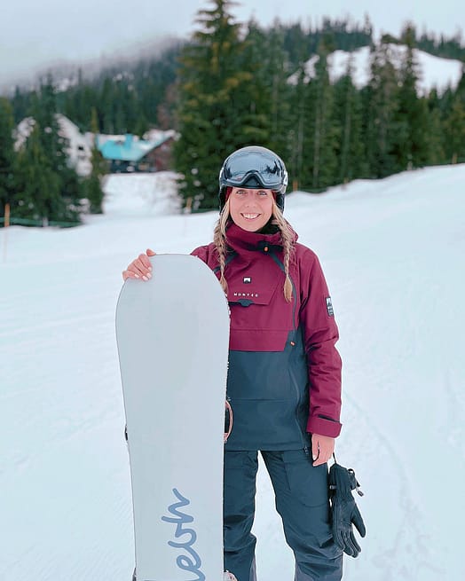 Zákazník @cocomariebc v Montec Doom W 21 Bunda na Snowboard Dámské Burgundy/Black