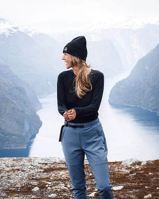 Klant @kelluuy in Dope Nomad W Outdoor Broek Dames Metal Blue