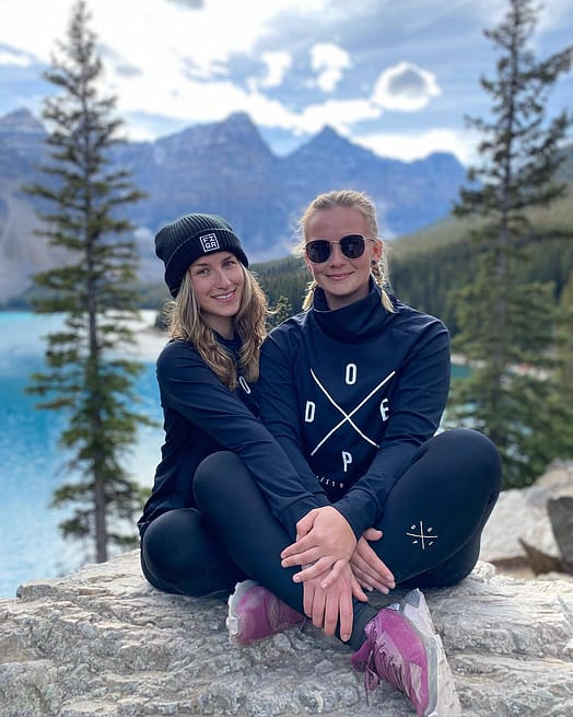 Customer @simca_brzobohata in Dope Snuggle W 2022 Base Layer Top Women 2X-Up Black