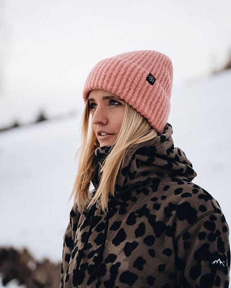 Customer @mimiobexer in Dope Chunky Beanie Pink
