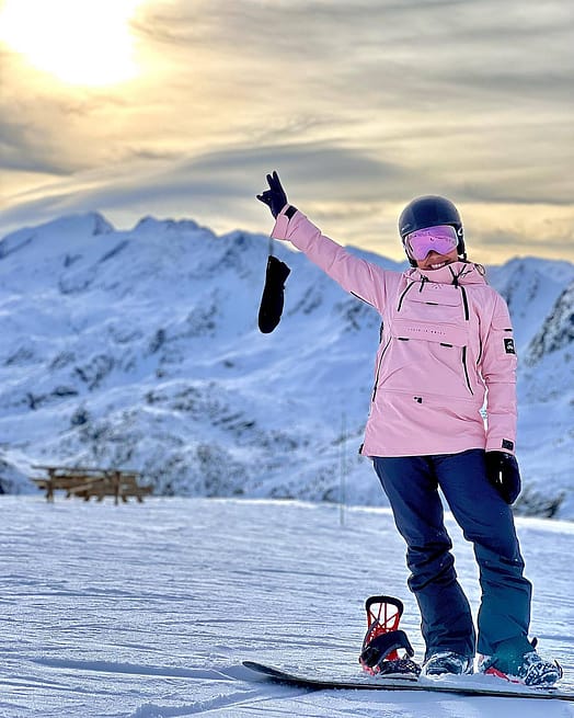 Klant @carinaadomingos in Dope Akin W Snowboard jas Dames Soft Pink