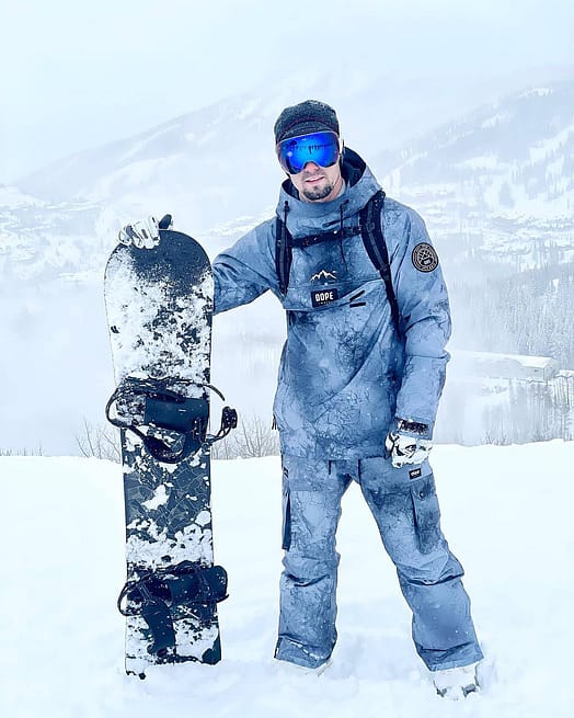 Klant @_seanpollock_ in Dope Blizzard Snowboard jas Heren Dirt