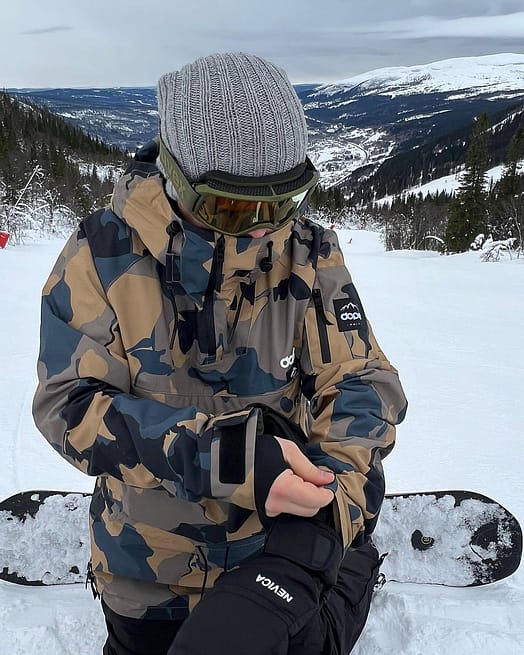 Klant @eleonora.kupczyk in Dope Annok Snowboard jas Heren Walnut Camo