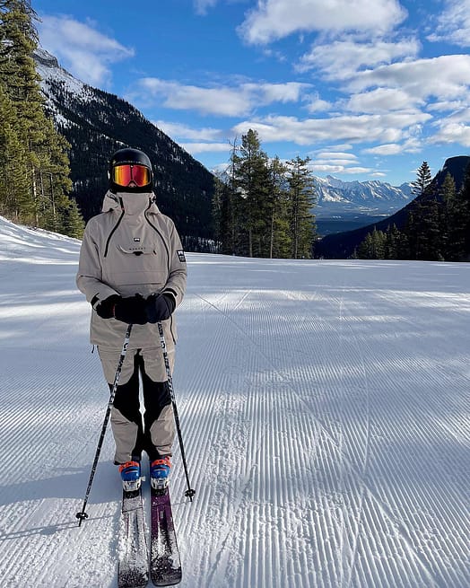 Cliente @w_llewellyndavies en Montec Fawk W 21 Pantalones Snowboard Mujer Sand/Black