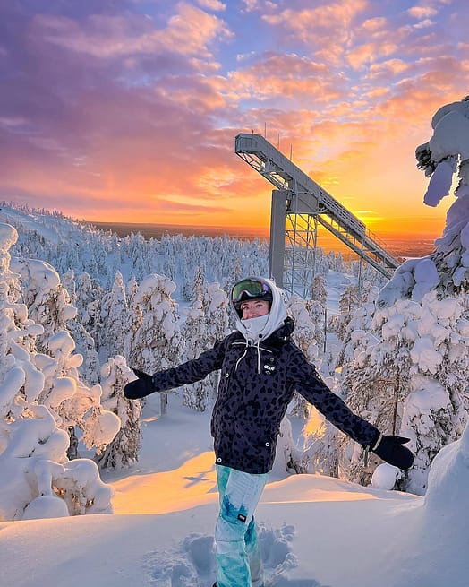 Kunde @surfandearthtravel in Dope Adept W Snowboardjacke Damen Dots Phantom