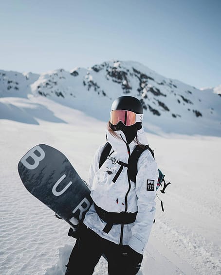 Zákazník @monaelieu v Montec Doom W 21 Bunda na Snowboard Dámské White Tiedye
