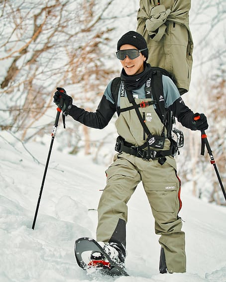Customer @frozen__fingers in Montec Fawk Snowboard Pants Men Greenish