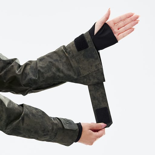 Oversized Sleeve Openings