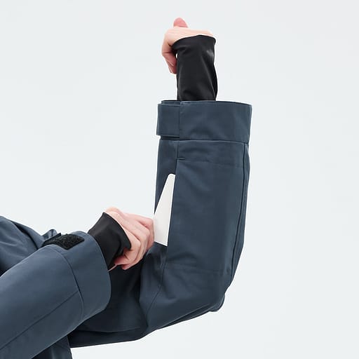 Lift Pass Pocket Main Product Details Image,