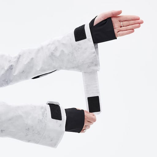 Oversized Sleeve Openings