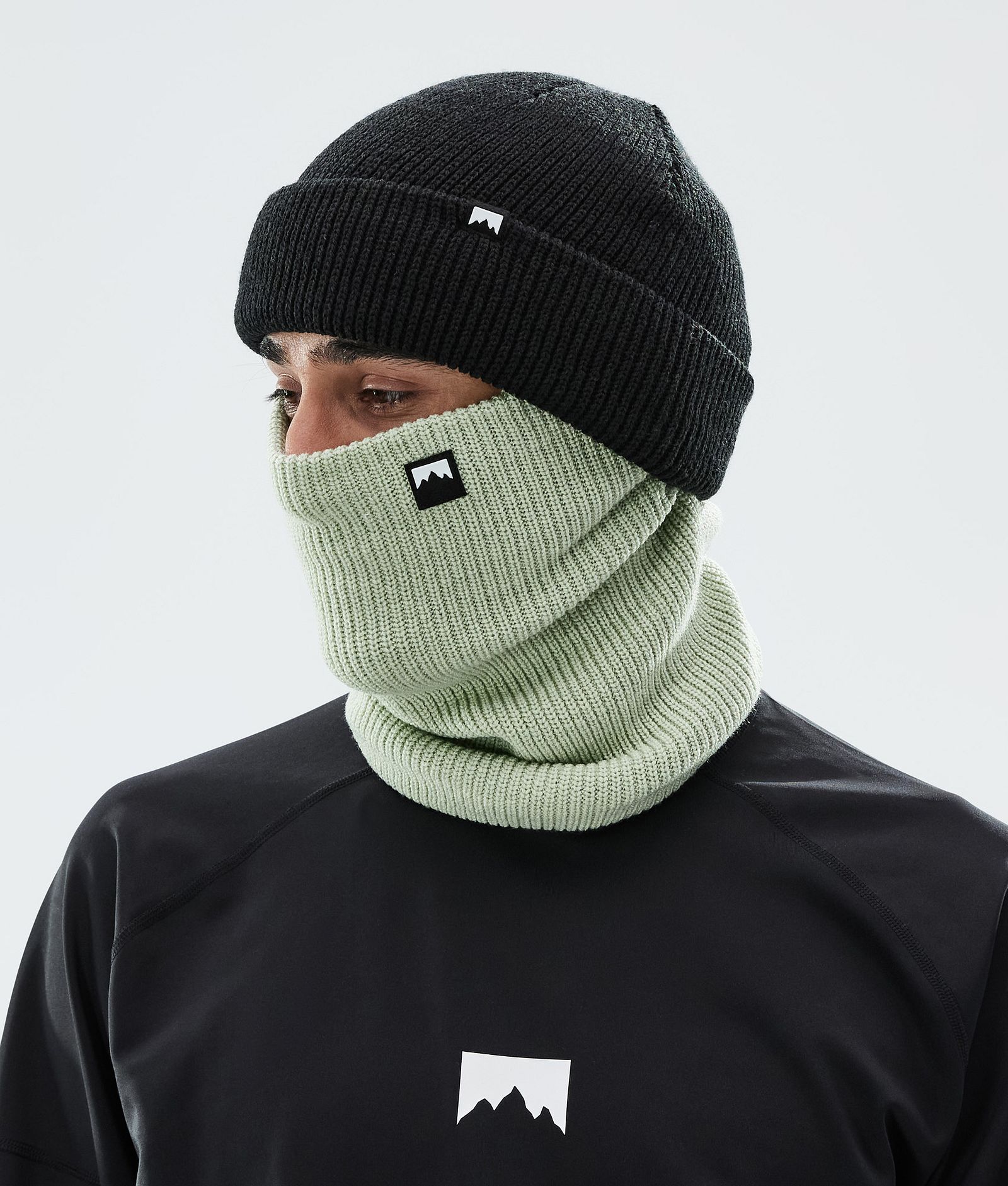 Montec Classic Knitted 2022 Facemask Soft Green, Image 2 of 3