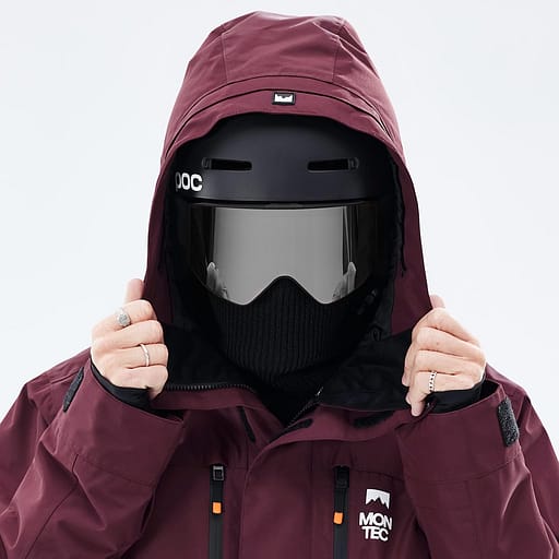 Capuche anti-tempête