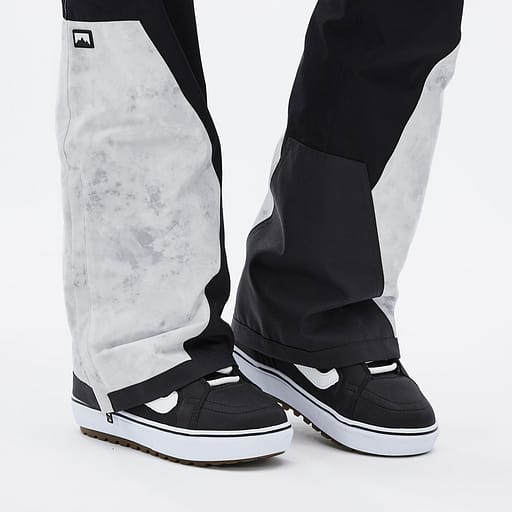 Wzmocnione obszycia i wewnętrzna strona dolnej części nogawek Główne zdjęcie produktu,