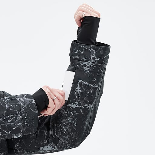 Lift Pass Pocket Main Product Details Image,