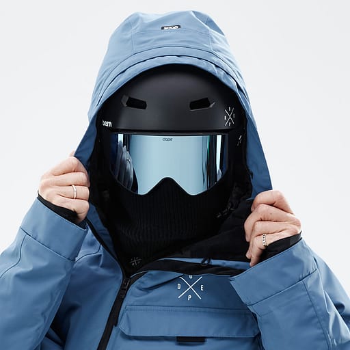 Capuche anti-tempête