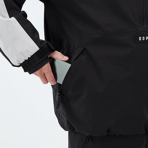 Media Pocket, Image 1 of 2