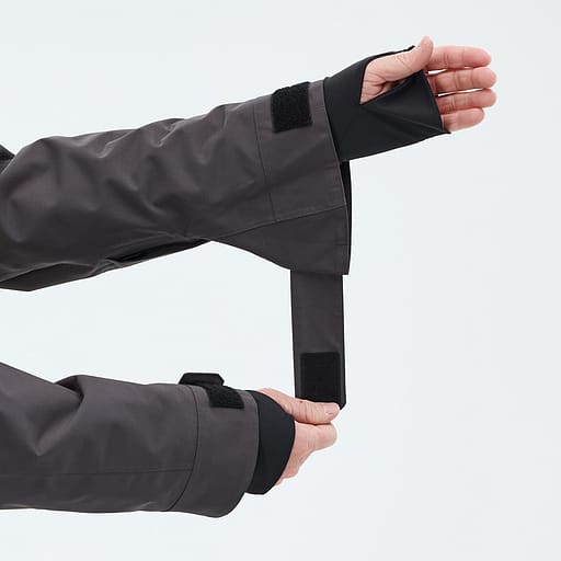 Oversized åbninger på ærmerne