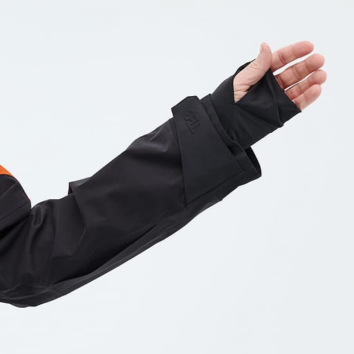 Oversized åbninger på ærmerne